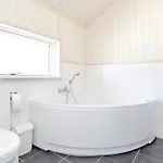 別荘 Nordic Retreat With Private Sauna