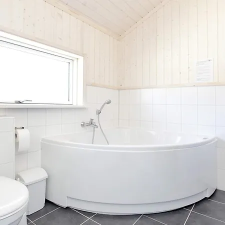 Dom wakacyjny Nordic Retreat With Private Sauna