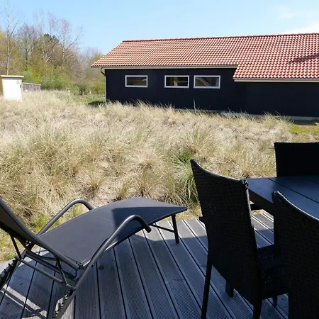 Σπίτι διακοπών Nordic Retreat With Private Sauna Großenbrode