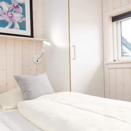 Nordic Retreat With Private Sauna Großenbrode